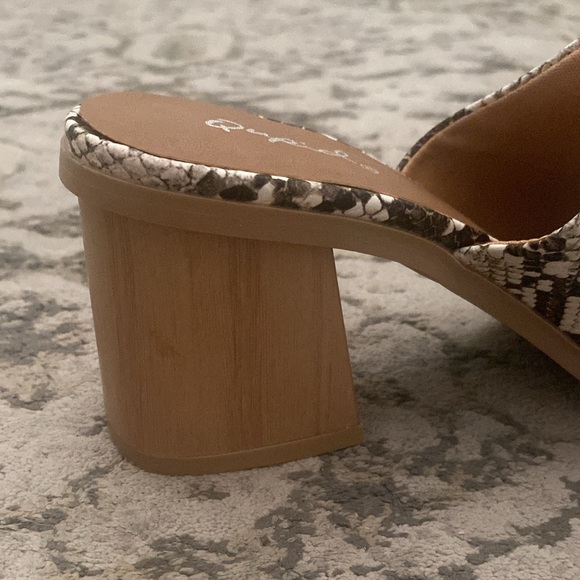 Womens Snake Heels - Picture 2 of 2